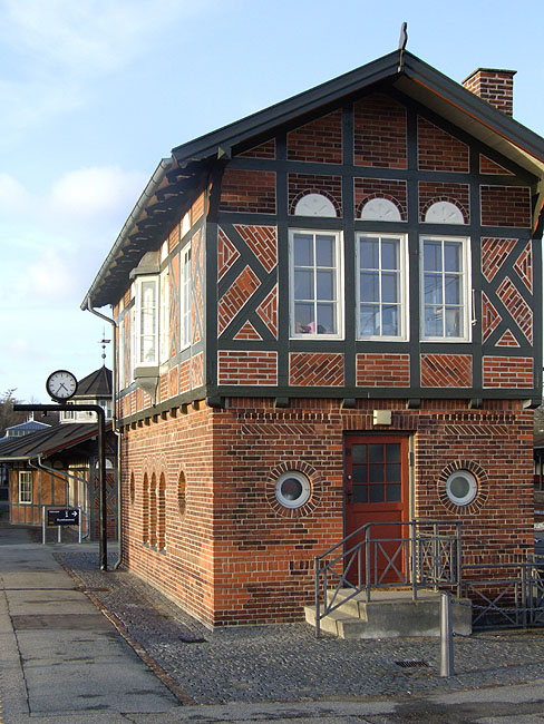 image/klampenborg_station-05.jpg