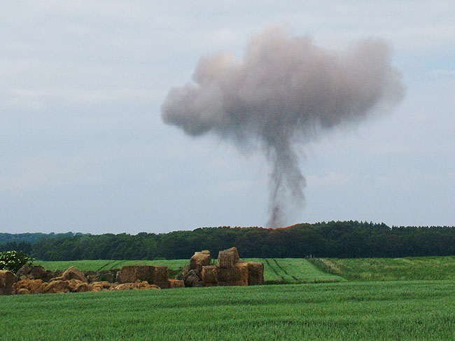 image/gaseksplosion-06.jpg