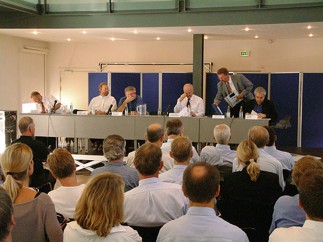 image/paneldebat-75.jpg