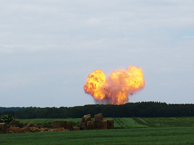 image/gaseksplosion-04.jpg