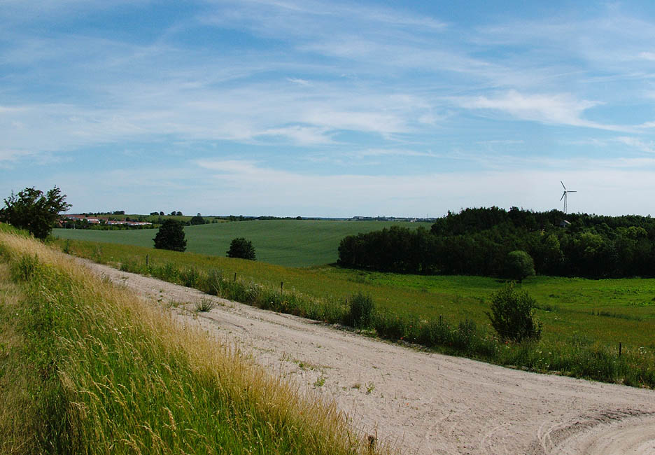 Panorama - Udsigt over Værebro Ådal syd for Veksø Sj.