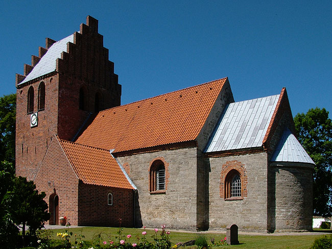 image/skuldelev_kirke-02.jpg