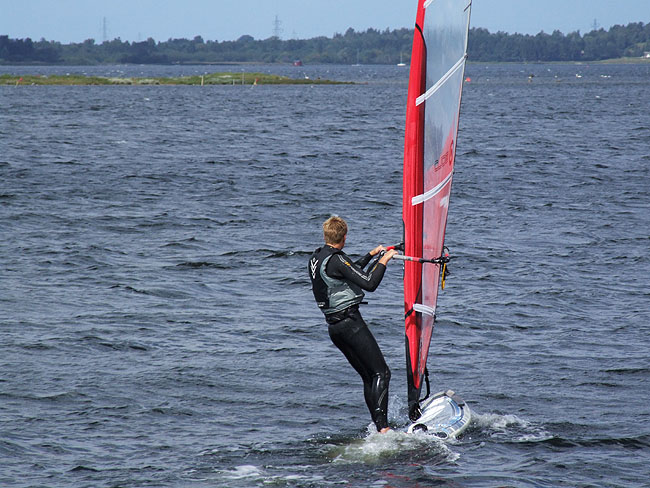 image/windsurfer-467.jpg